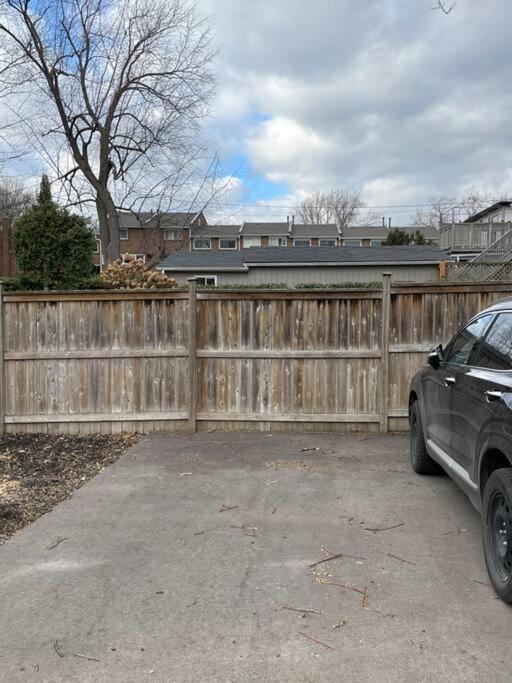 Modern Apartment Close To The Beach With Parking Toronto Esterno foto